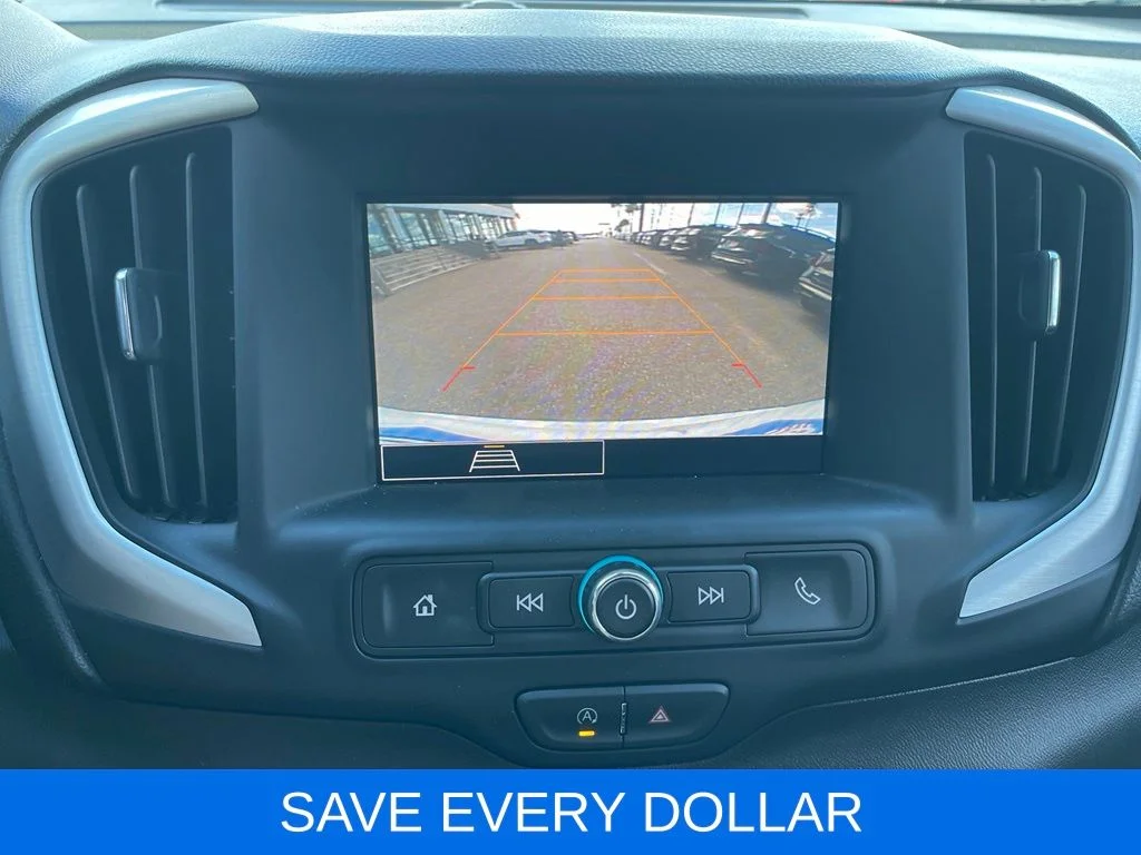 Used 2024 White GMC SLE image 10