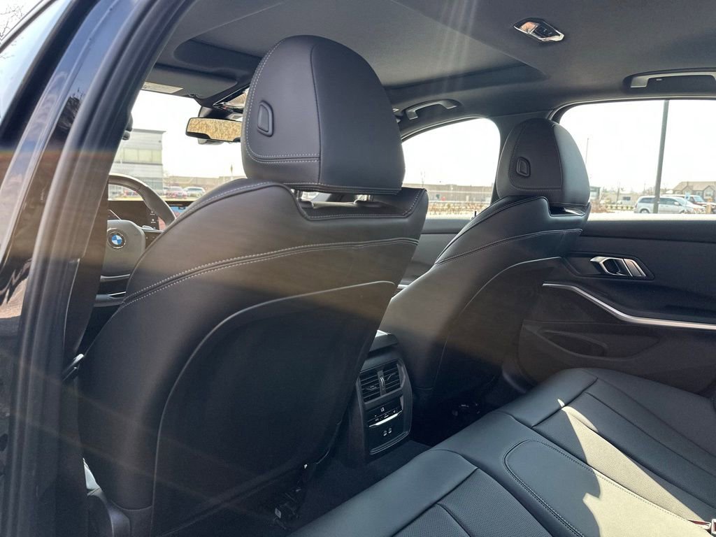 New 2026 Black Sapphire Metallic BMW 330i NA xDrive image 21