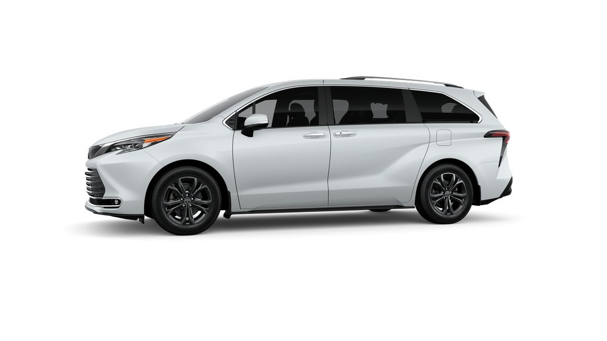 New 2026 Wind Chill Pearl Toyota Platinum image 25
