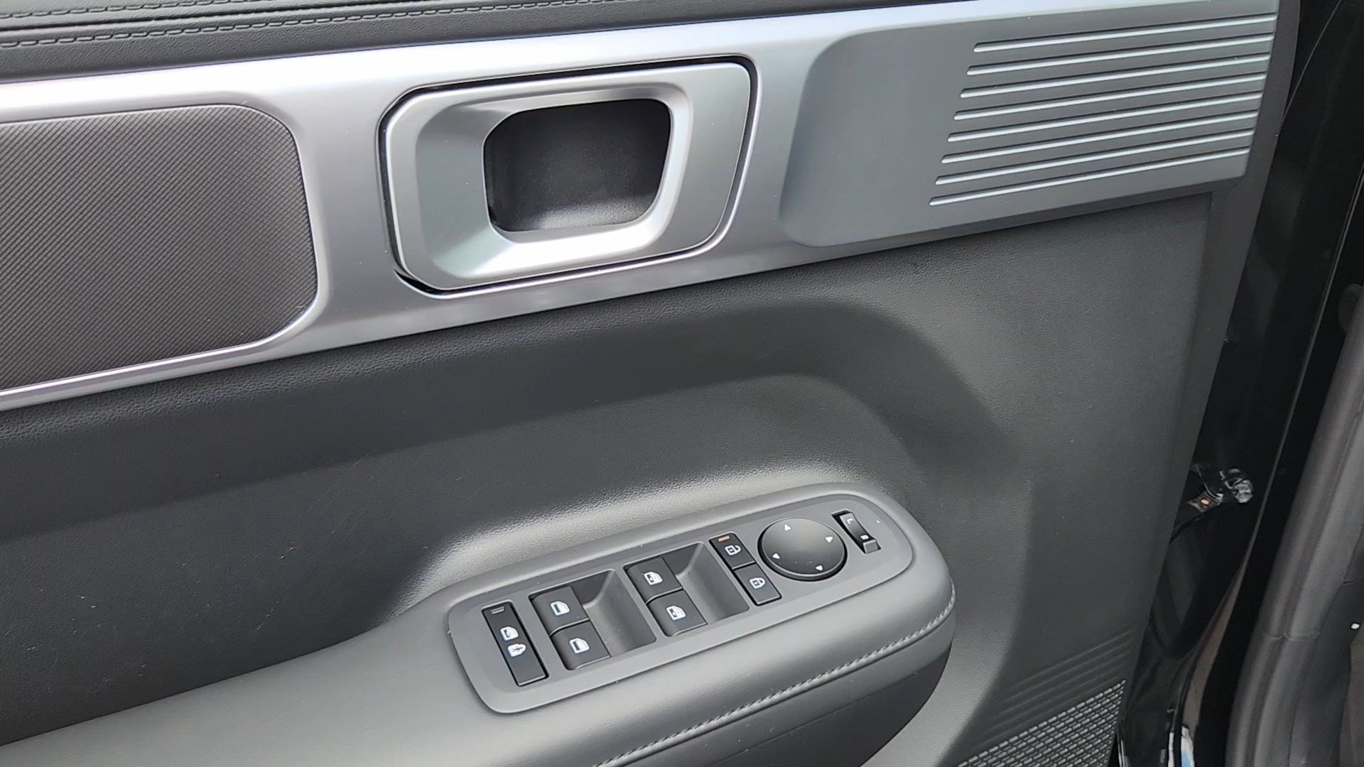 2025 Hyundai Santa Fe XRT - Photo 7