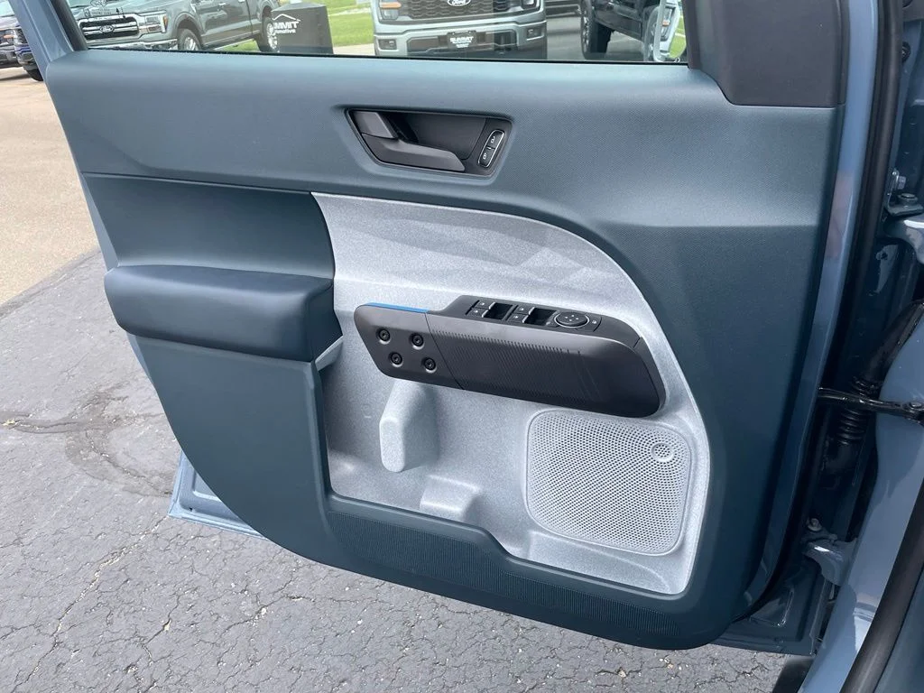 New 2026 Azure Gray Metallic Tri-Coat Ford XLT image 51
