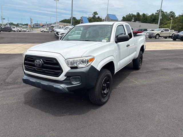 Used 2019 White Toyota SR image 3