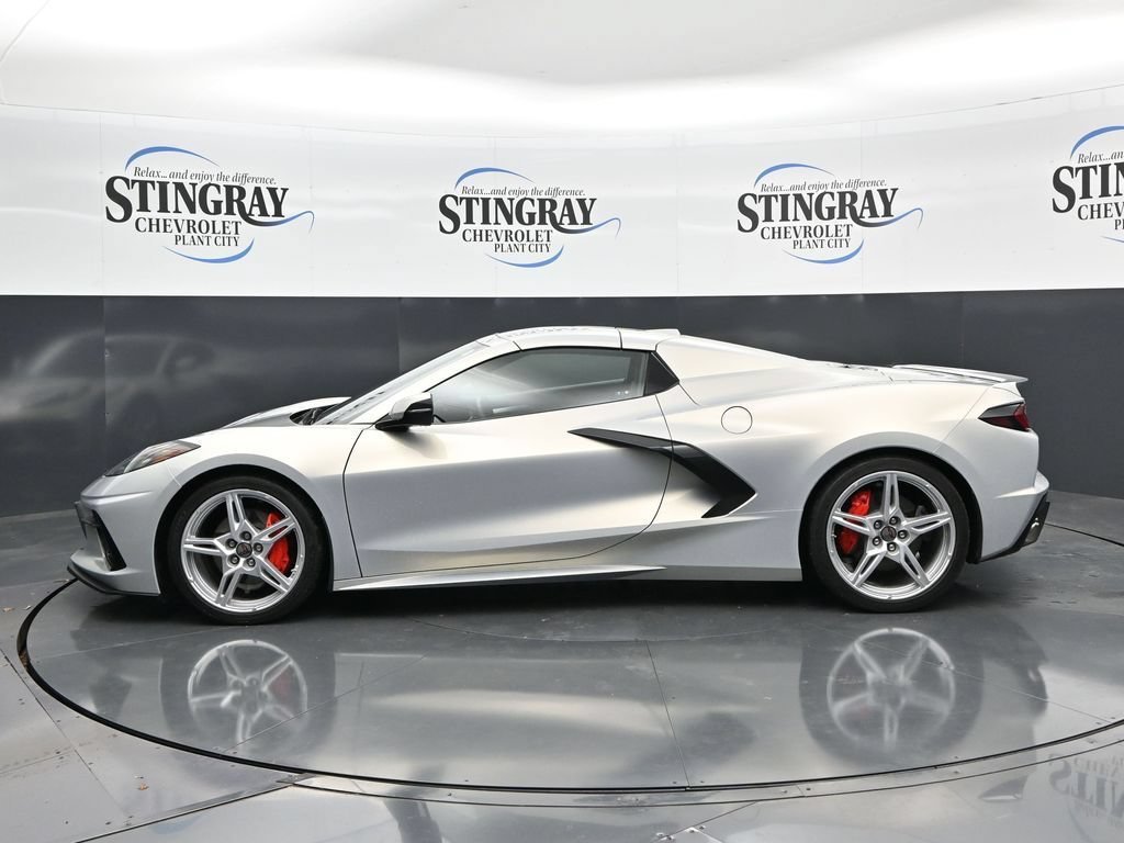 Used 2023 SILVER FLARE METALLIC Chevrolet 2LT image 4