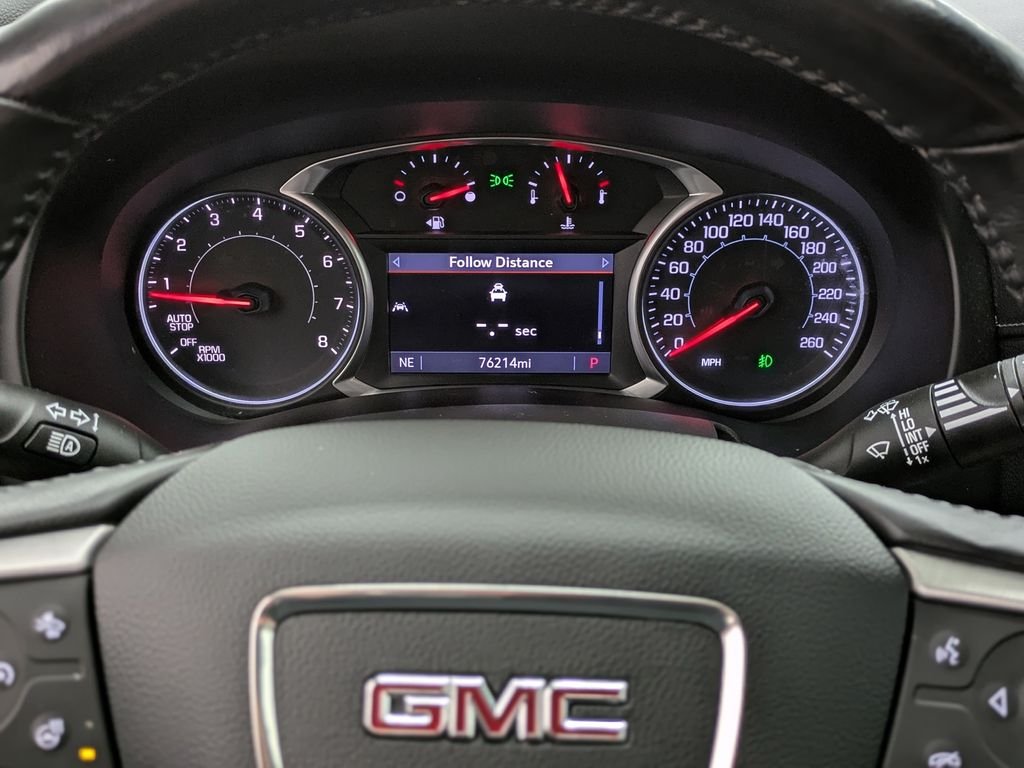 Used 2022 White GMC SLT image 37