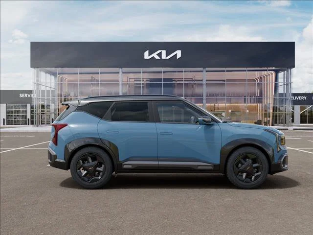 New 2027 Frost Blue / Black Roof Kia X-Line S image 7
