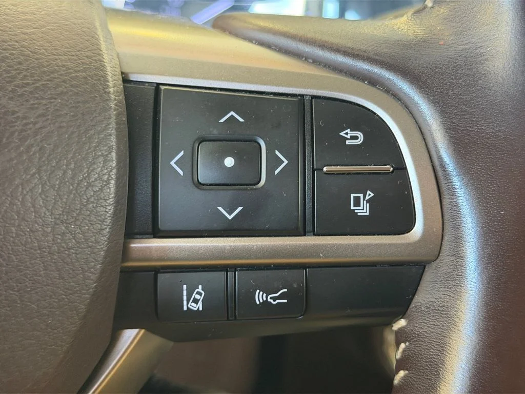Used 2019 Beige Lexus 350L image 33