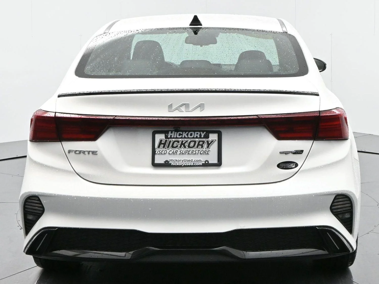 Used 2022 Snow White Pearl Kia GT-Line image 6