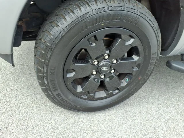 Used 2020 Silver Ford XLT image 6