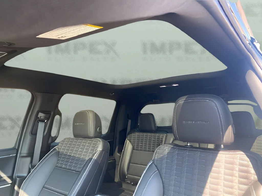 Used 2025 Onyx Black GMC Max Range Denali image 32