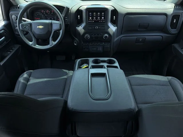 Used 2024 White Chevrolet Custom 5th Wheel image 17