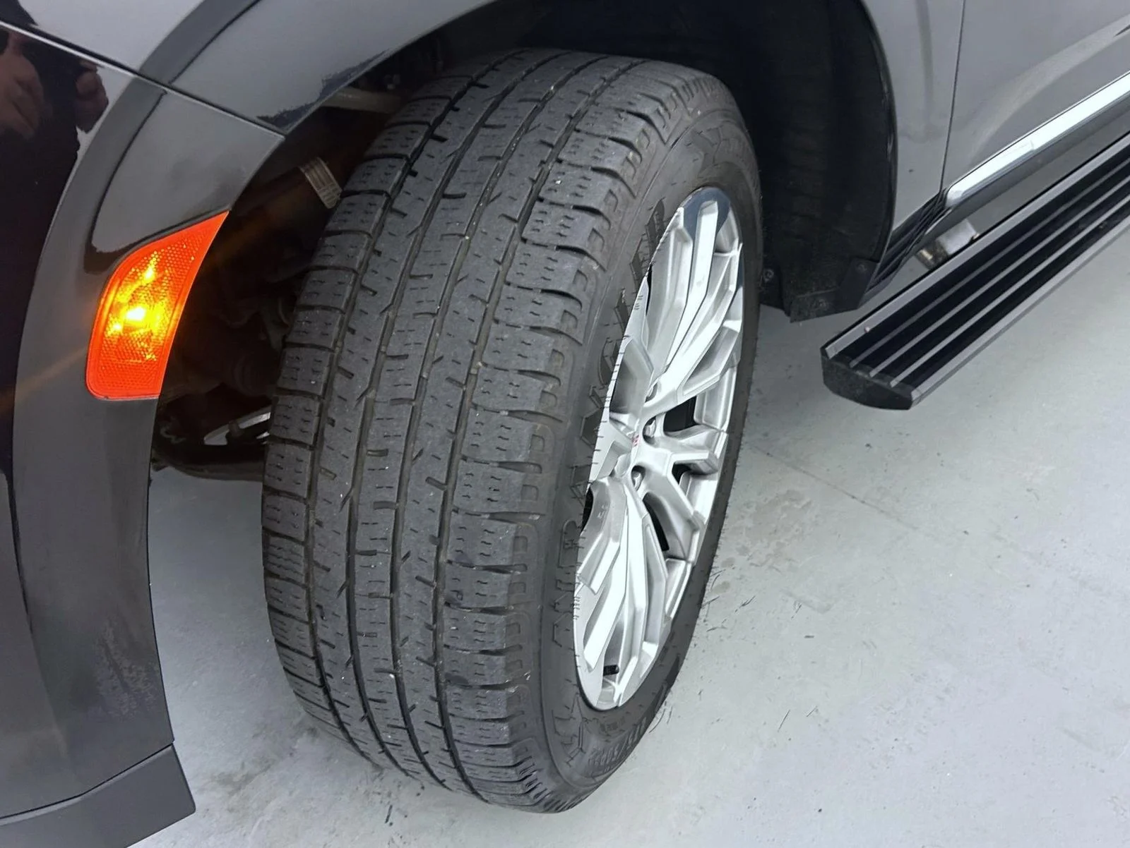 Used 2022 Black GMC Denali image 27