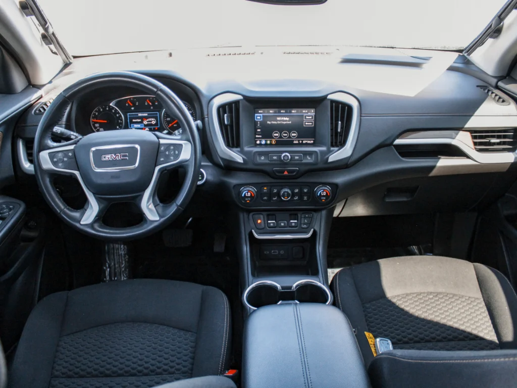 Used 2020 Quicksilver Metallic GMC SLE image 25