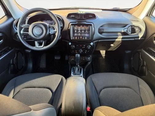 Used 2023 Gray Jeep Altitude image 10