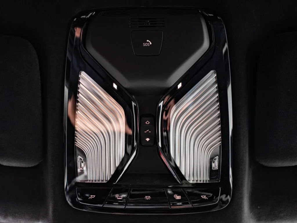 New 2027 Black Sapphire Metallic BMW xDrive40i image 41