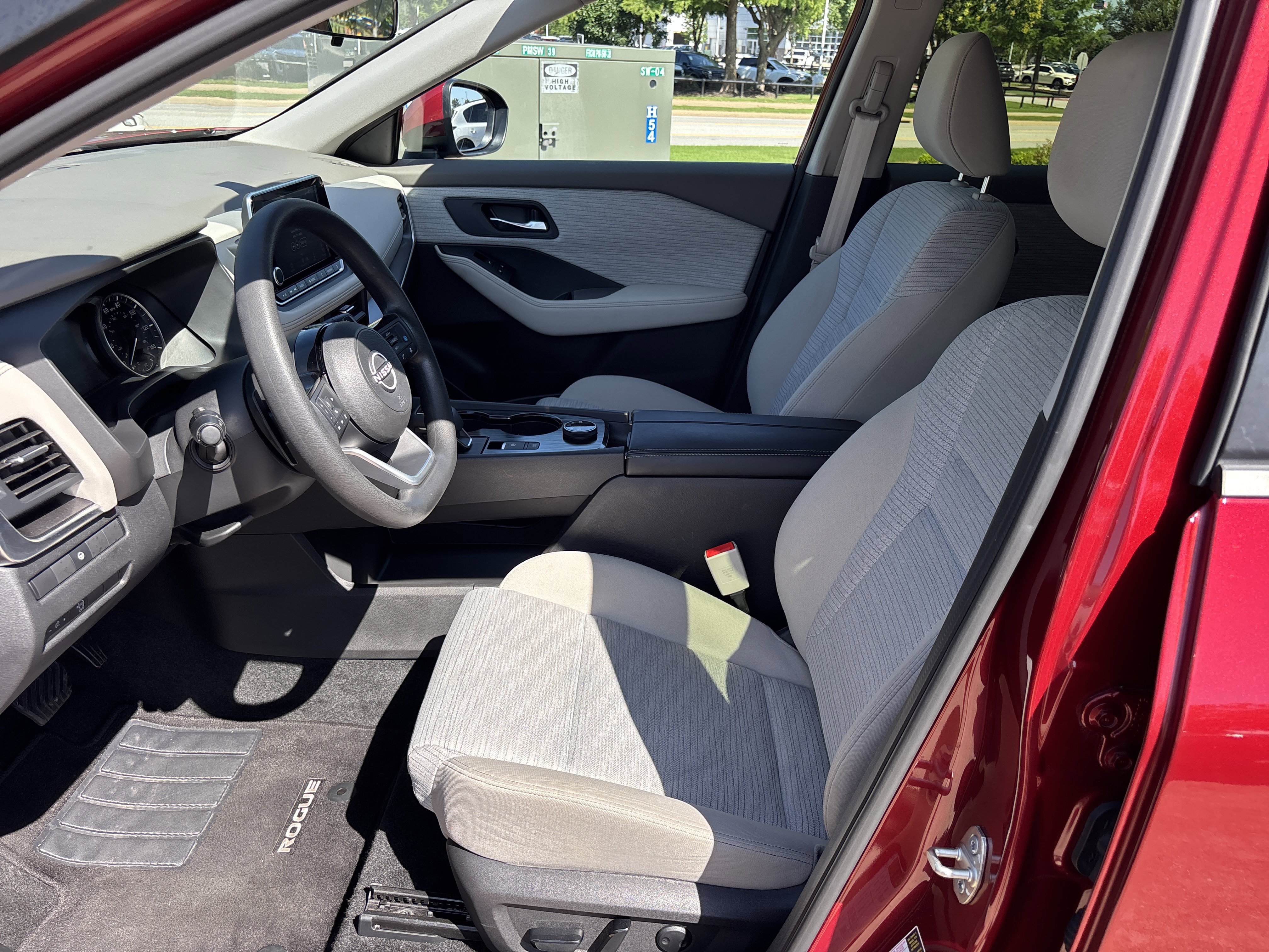 Used 2023 Scarlet Ember Tintcoat Nissan SV AWD image 14