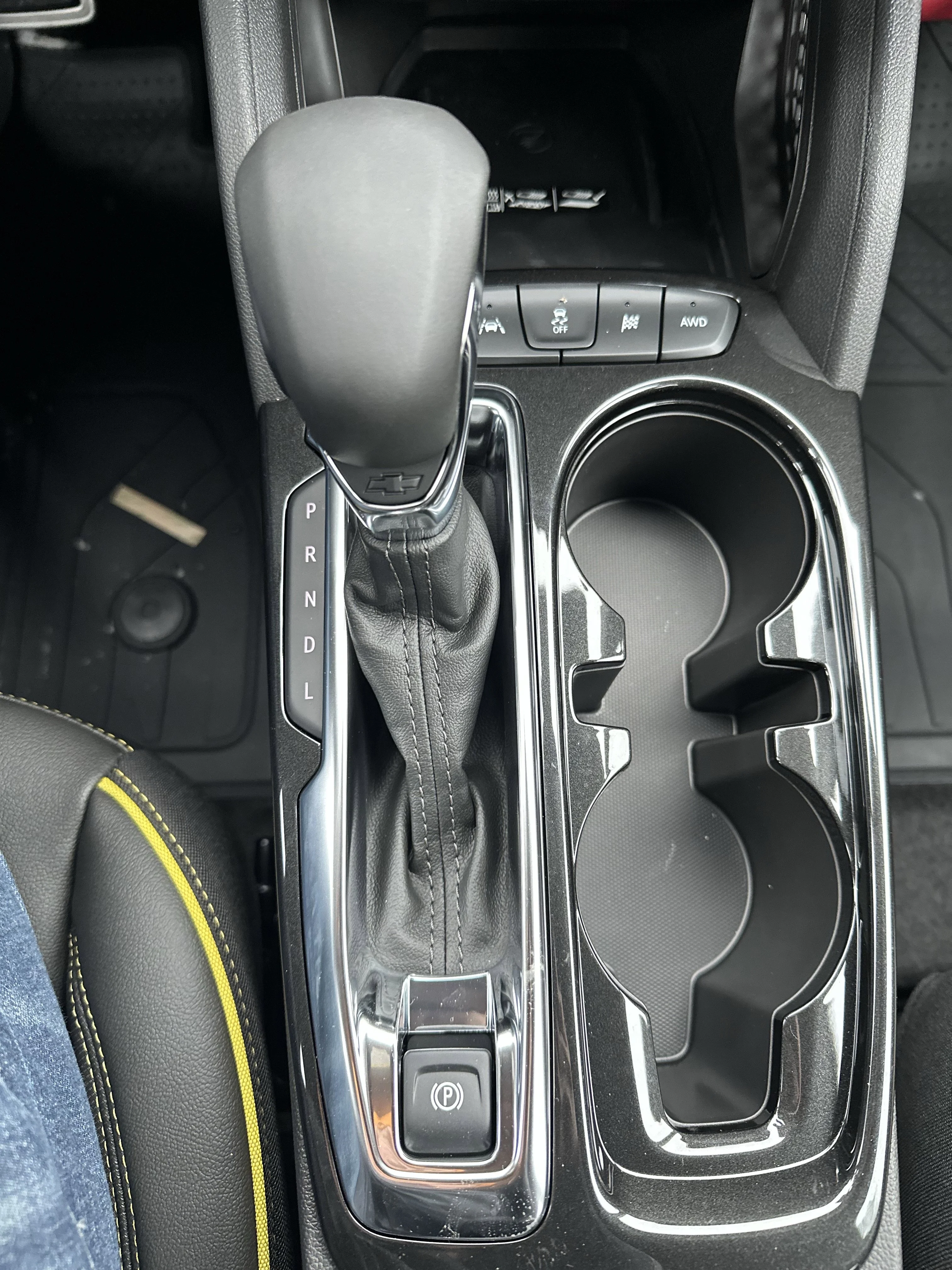 New 2026 Mosaic Black Metallic Chevrolet ACTIV image 16