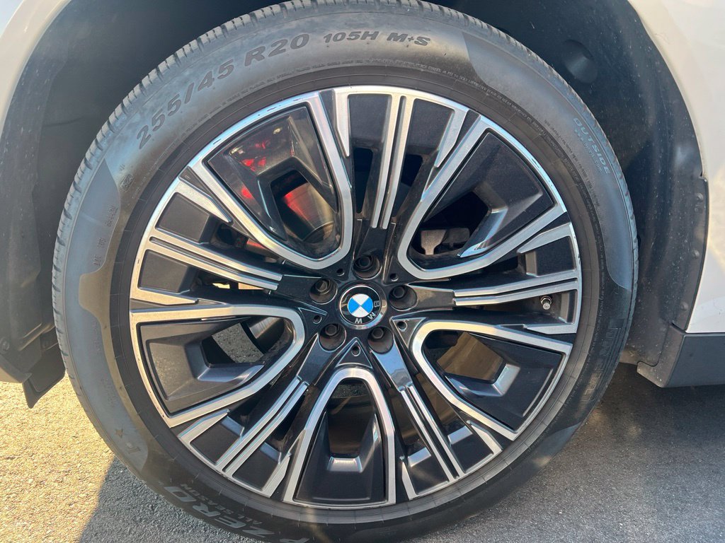 Certified Used 2025 Gray Metallic BMW 30 xDrive image 6