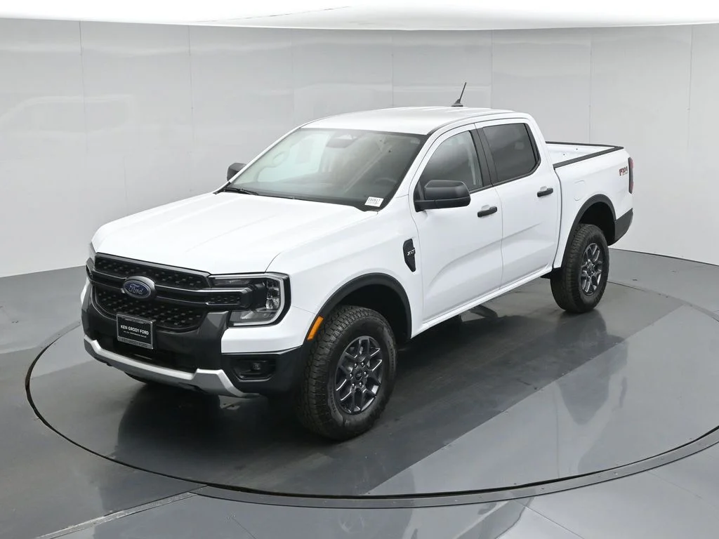 New 2026 Oxford White Ford XLT image 33