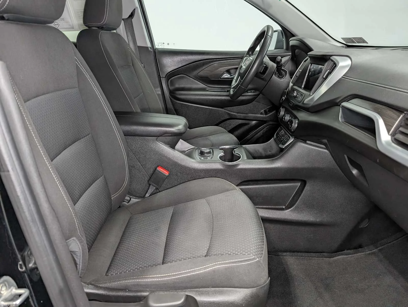 Used 2022 Ebony Twilight Metallic GMC SLE image 42