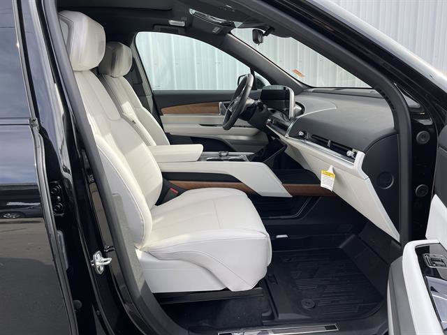 2026 Cadillac VISTIQ Sport - Photo 12