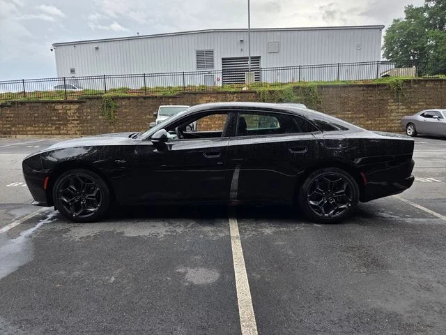 New 2026 Diamond Black Crystal Pearlcoat Dodge R/T image 4