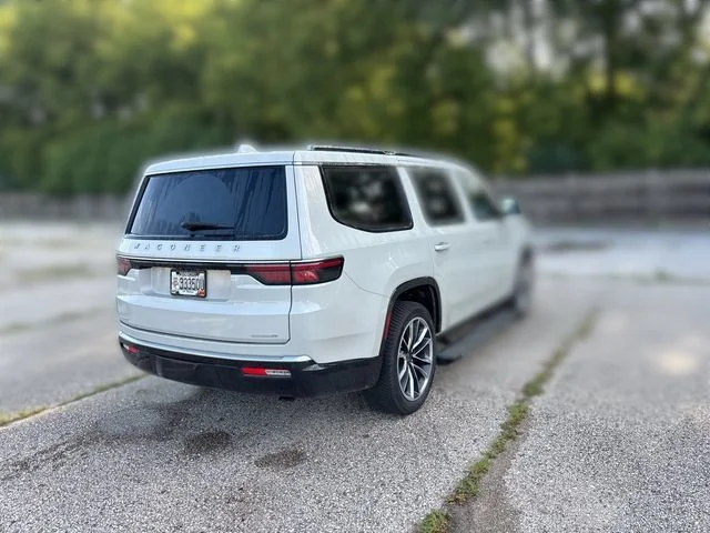 Used 2022 White Jeep Series III image 13