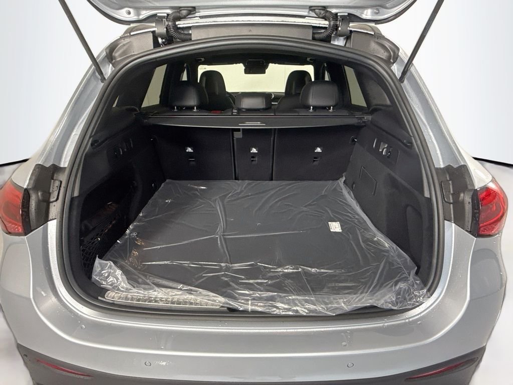 New 2027 Cirrus Silver Metallic Mercedes-Benz  image 28