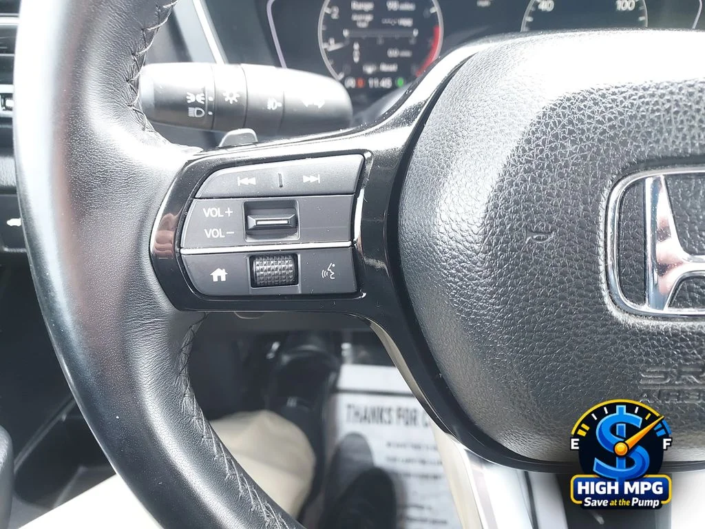 Used 2023 Red Honda EX-L image 11