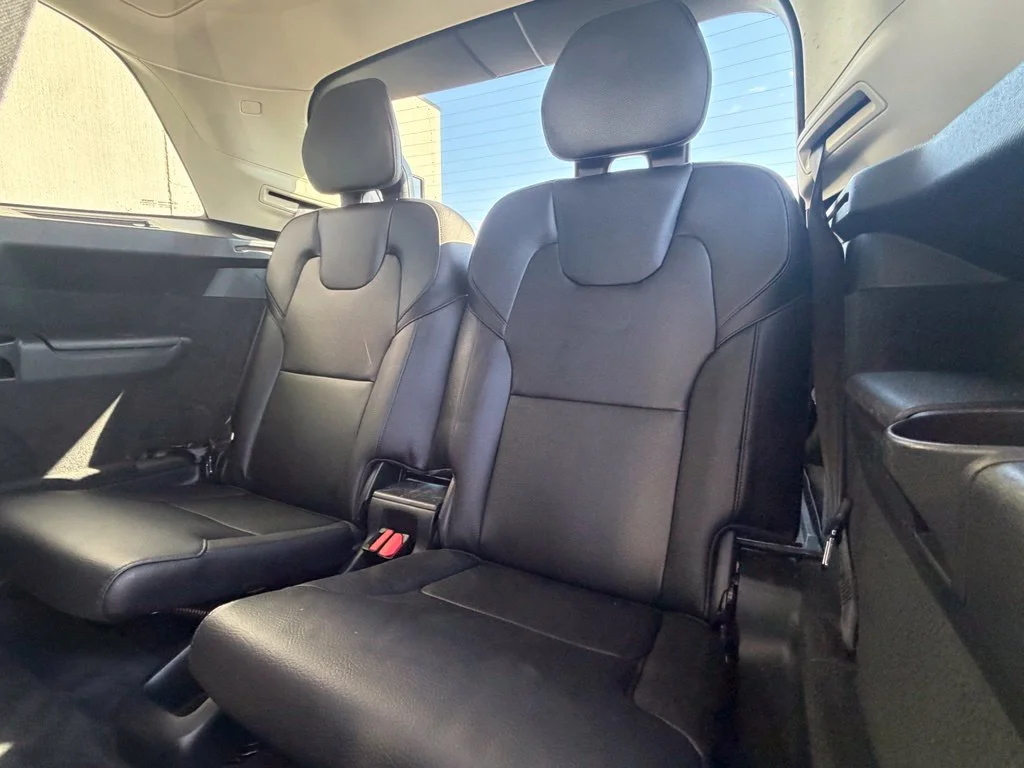 Used 2016 Black Volvo T6 Momentum image 11