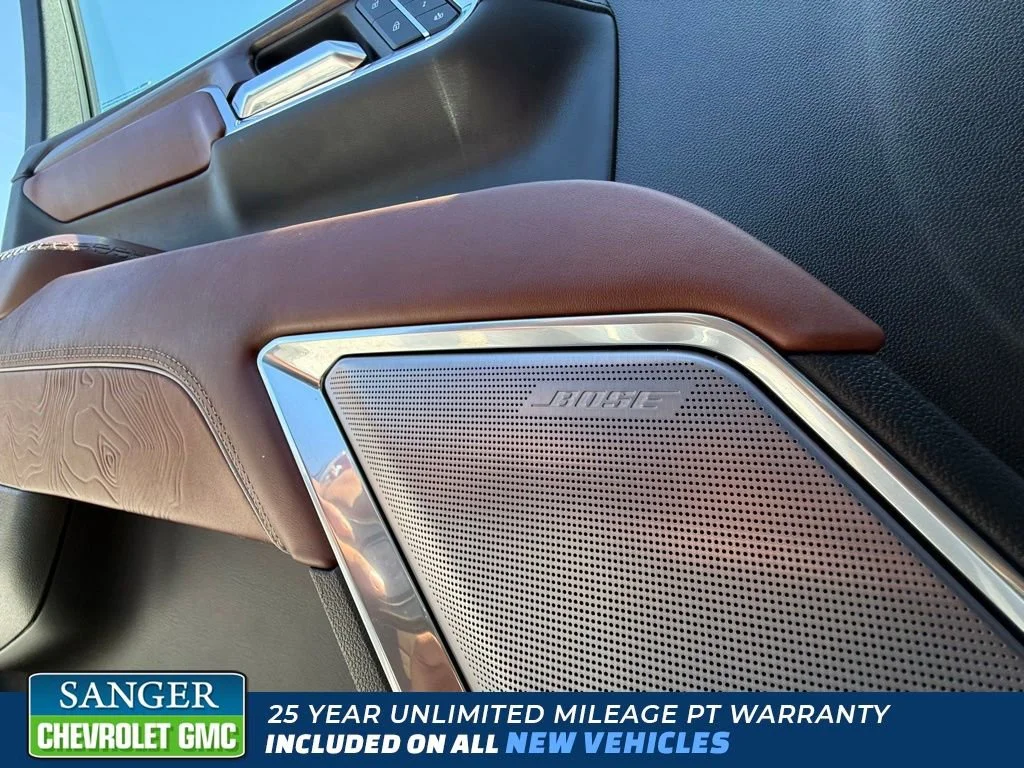 Used 2023 White Frost Tricoat GMC Denali Ultimate image 33