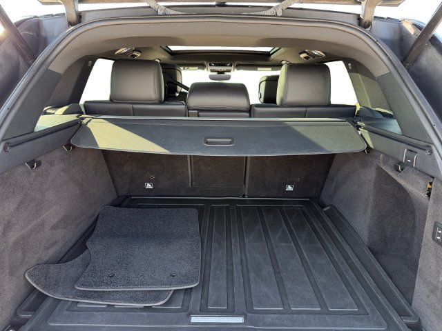 Used 2020 Gray Land Rover HSE image 18