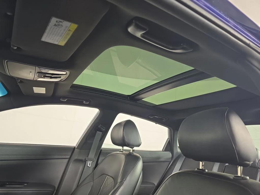 Used 2018 Horizon Blue Kia SX image 26
