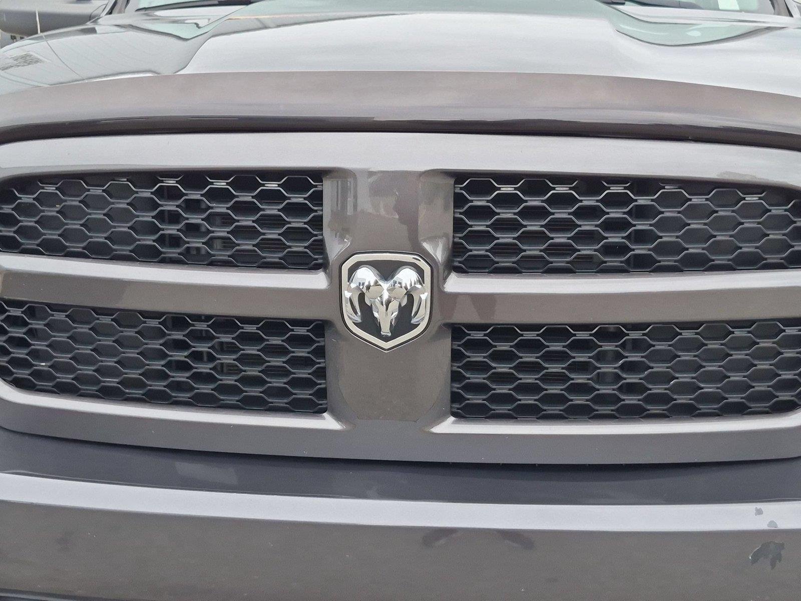 Used 2019 Granite Crystal Metallic Clearcoat Ram Express image 14
