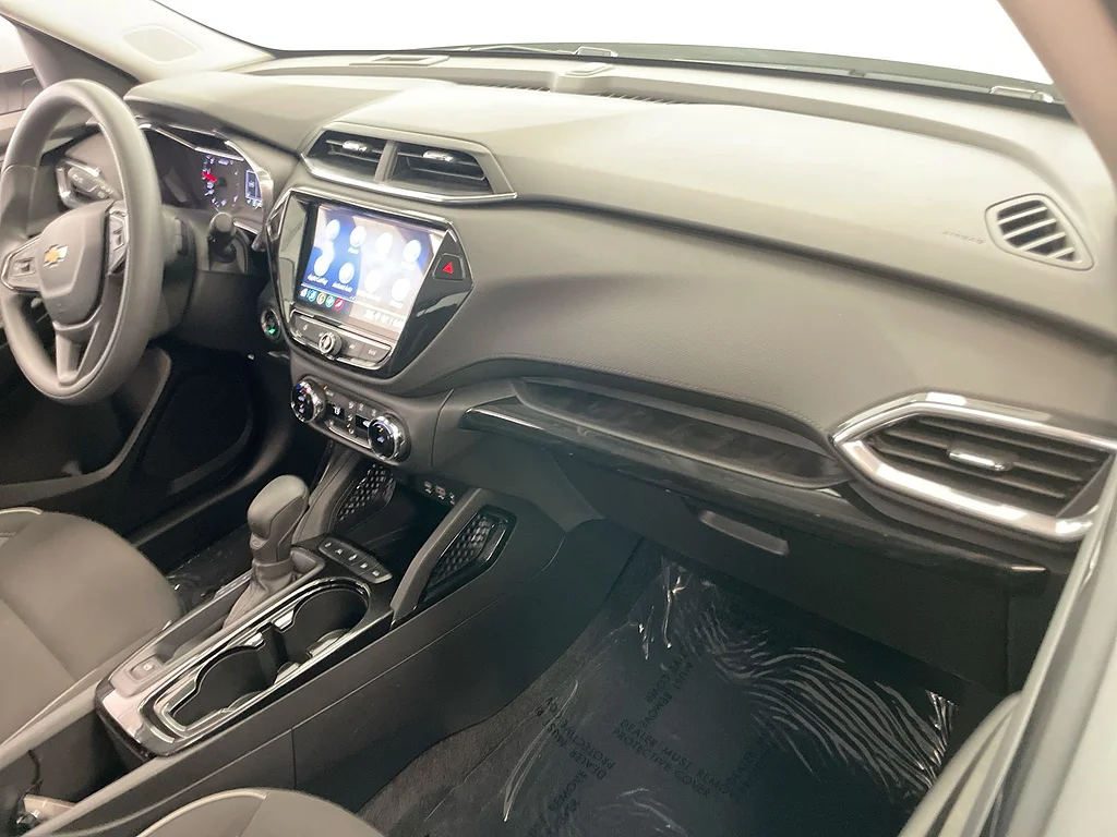 Used 2023 Summit White Chevrolet LT image 27