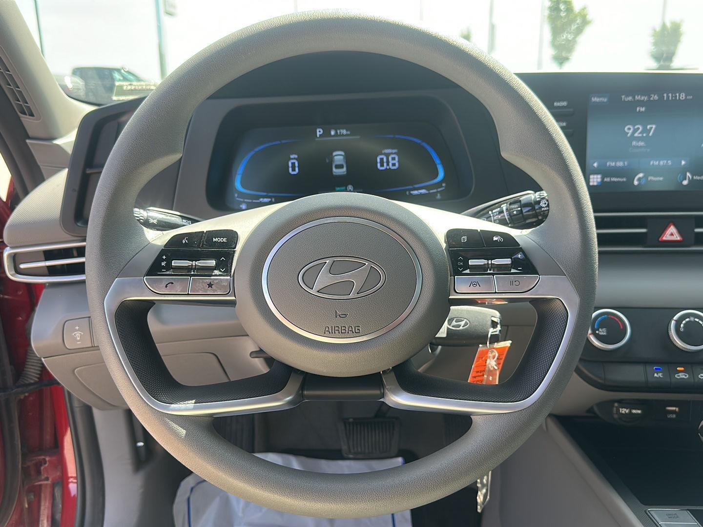 Used 2025 Ultimate Red Hyundai SE image 15