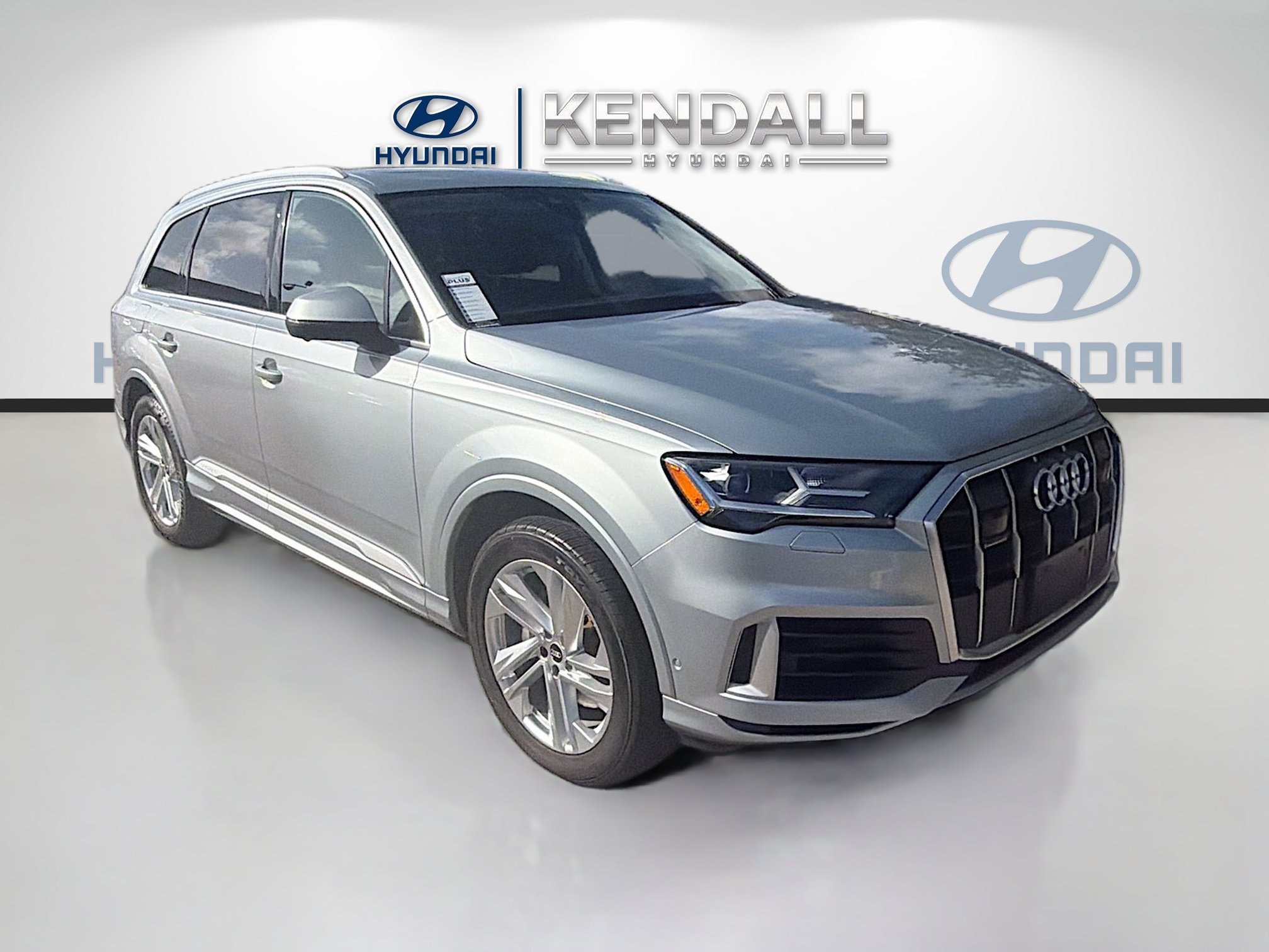2023 Audi Q7 55 Premium Plus quattro Tiptronic's photo