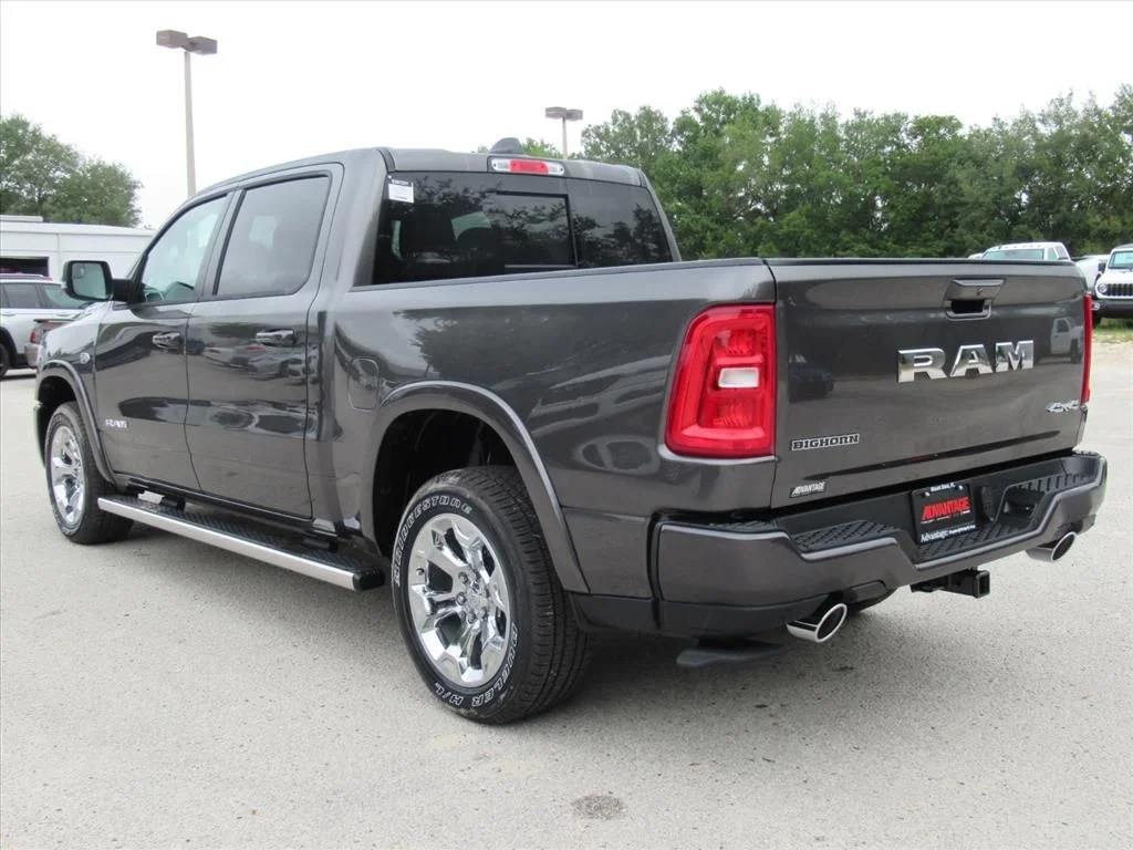 New 2026 Granite Crystal Metallic Clear-Coat Exterior Paint RAM Big Horn/Lone Star image 5