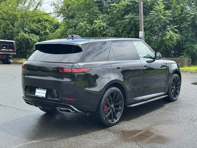 Certified Used 2024 Black Land Rover Dynamic SE image 5