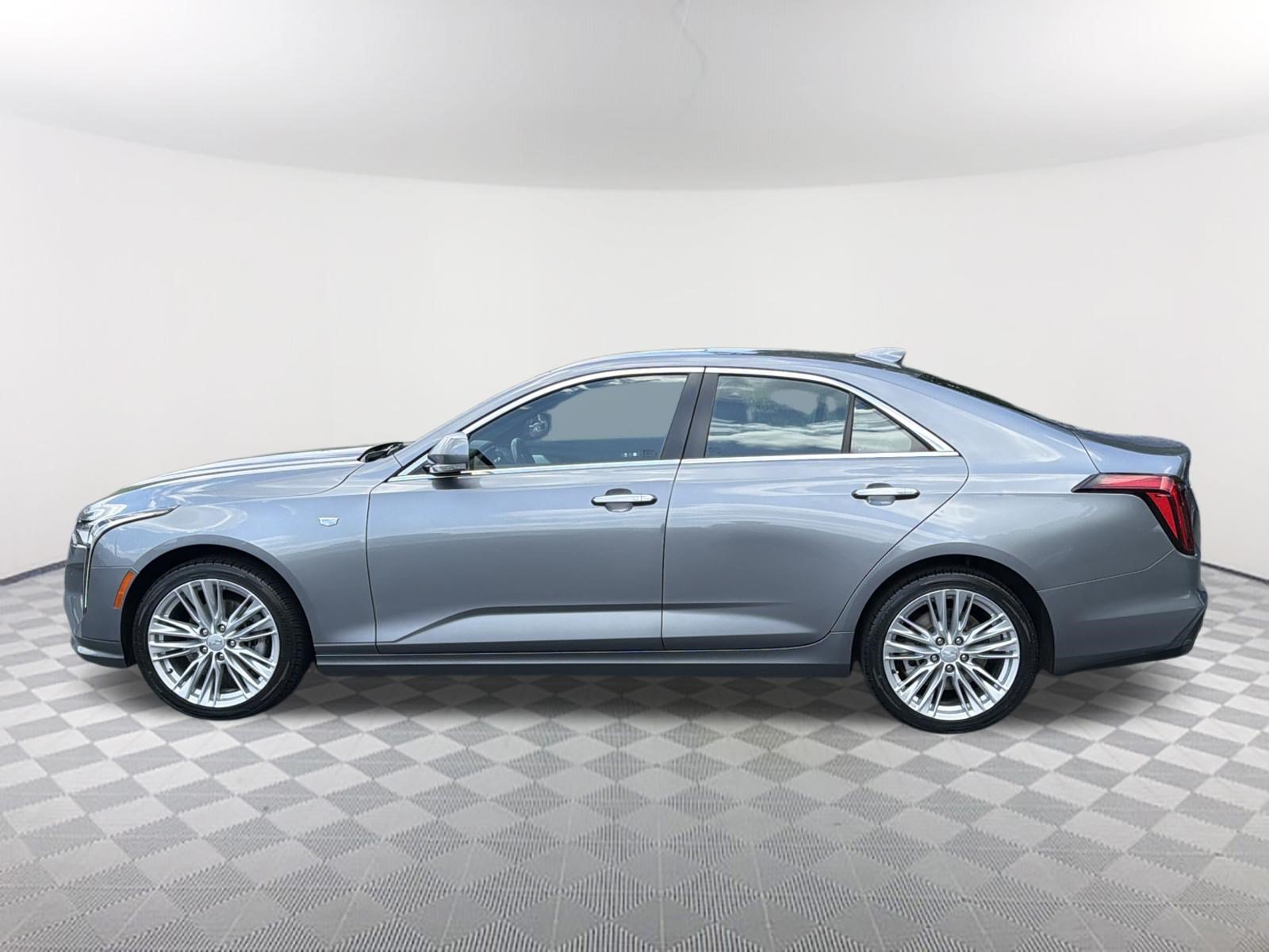 Used 2022 Satin Steel Metallic Cadillac Premium Luxury image 8