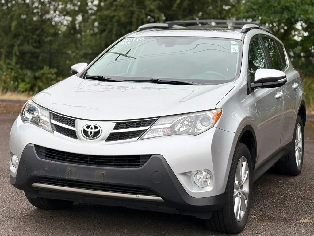Used 2015 Silver Toyota Limited image 1