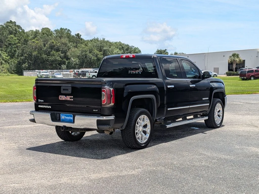 Used 2018 Black GMC SLT image 5