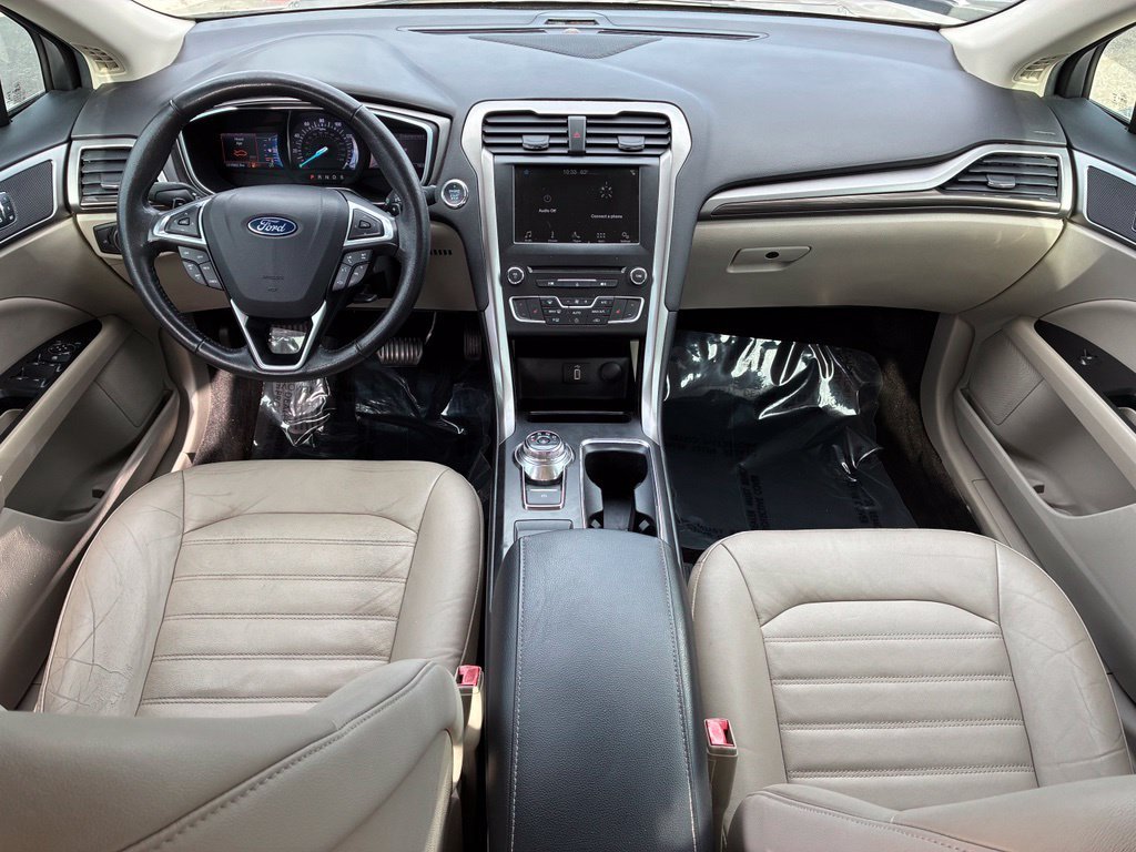 Used 2018 Gold Ford SE image 24