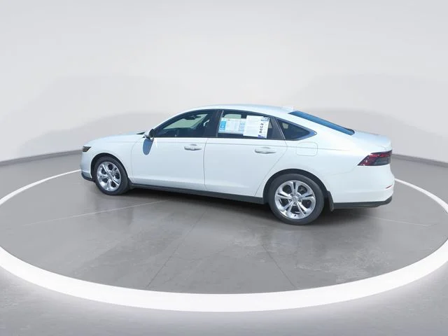 Used 2025 White Honda LX image 5