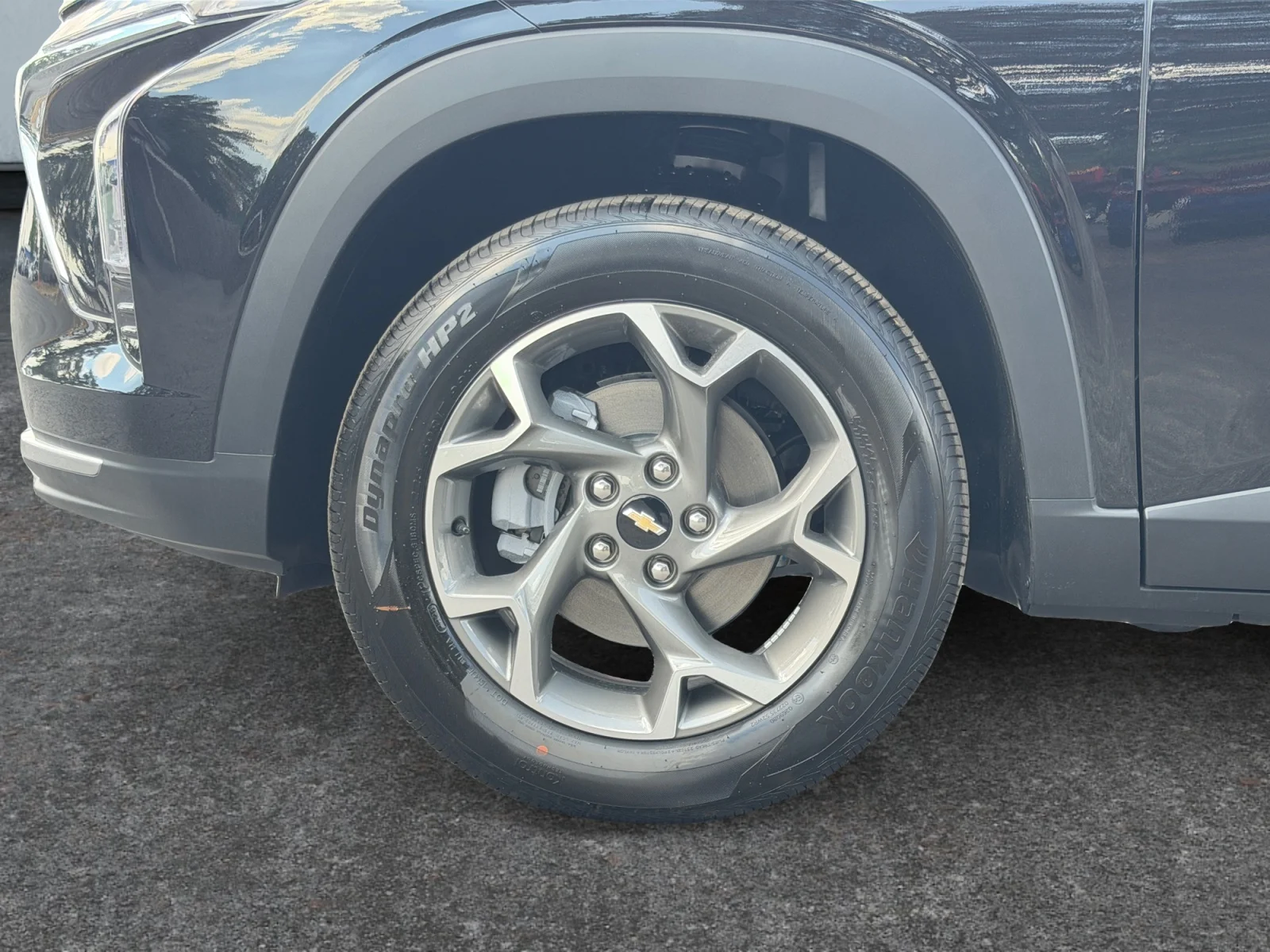 New 2026 Mosaic Black Metallic Chevrolet LT image 9
