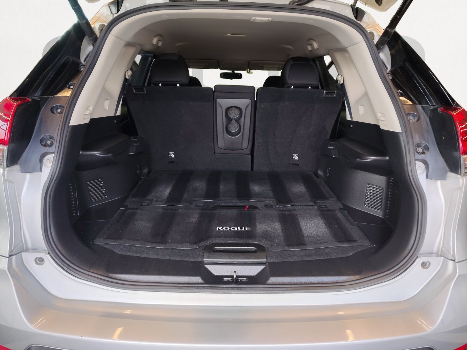 Used 2018 Brilliant Silver Nissan SV image 13