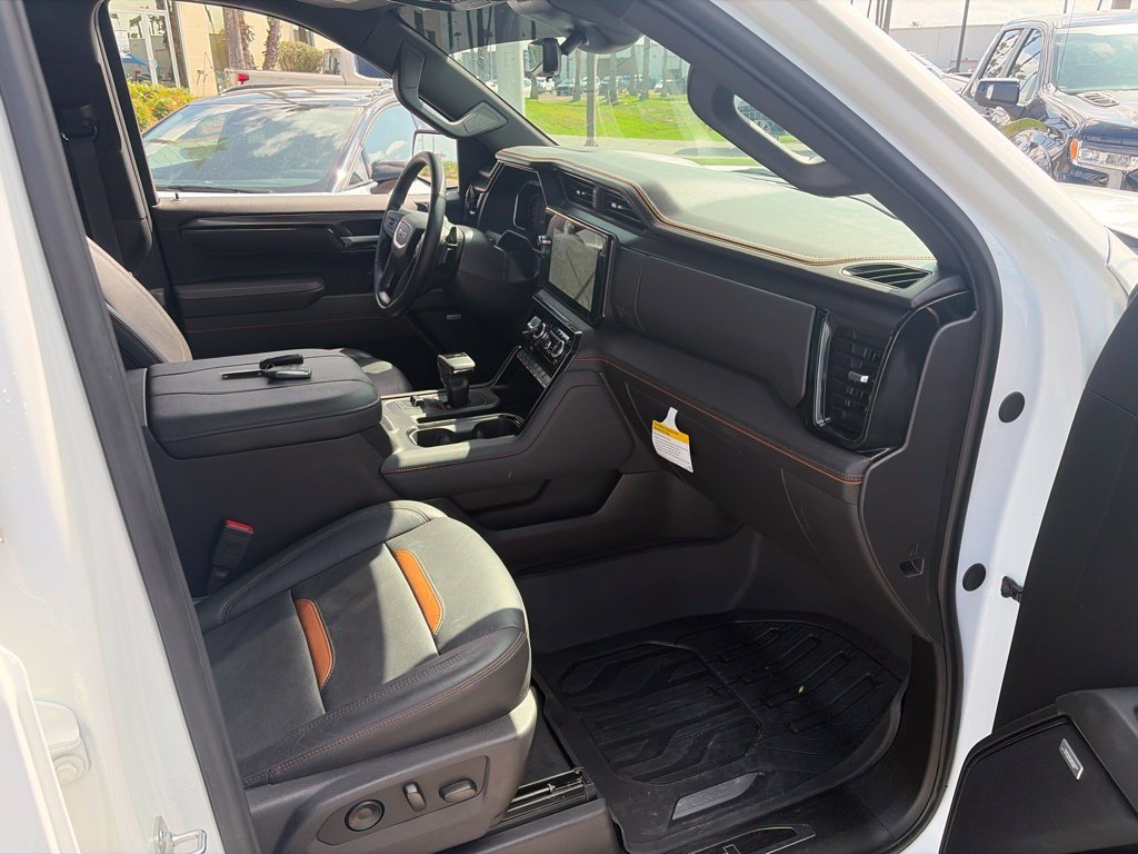 Used 2026 Summit White GMC AT4 image 10