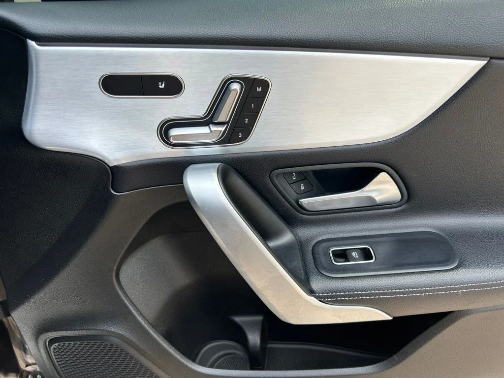 Used 2019 Black Mercedes-Benz A 220 image 22