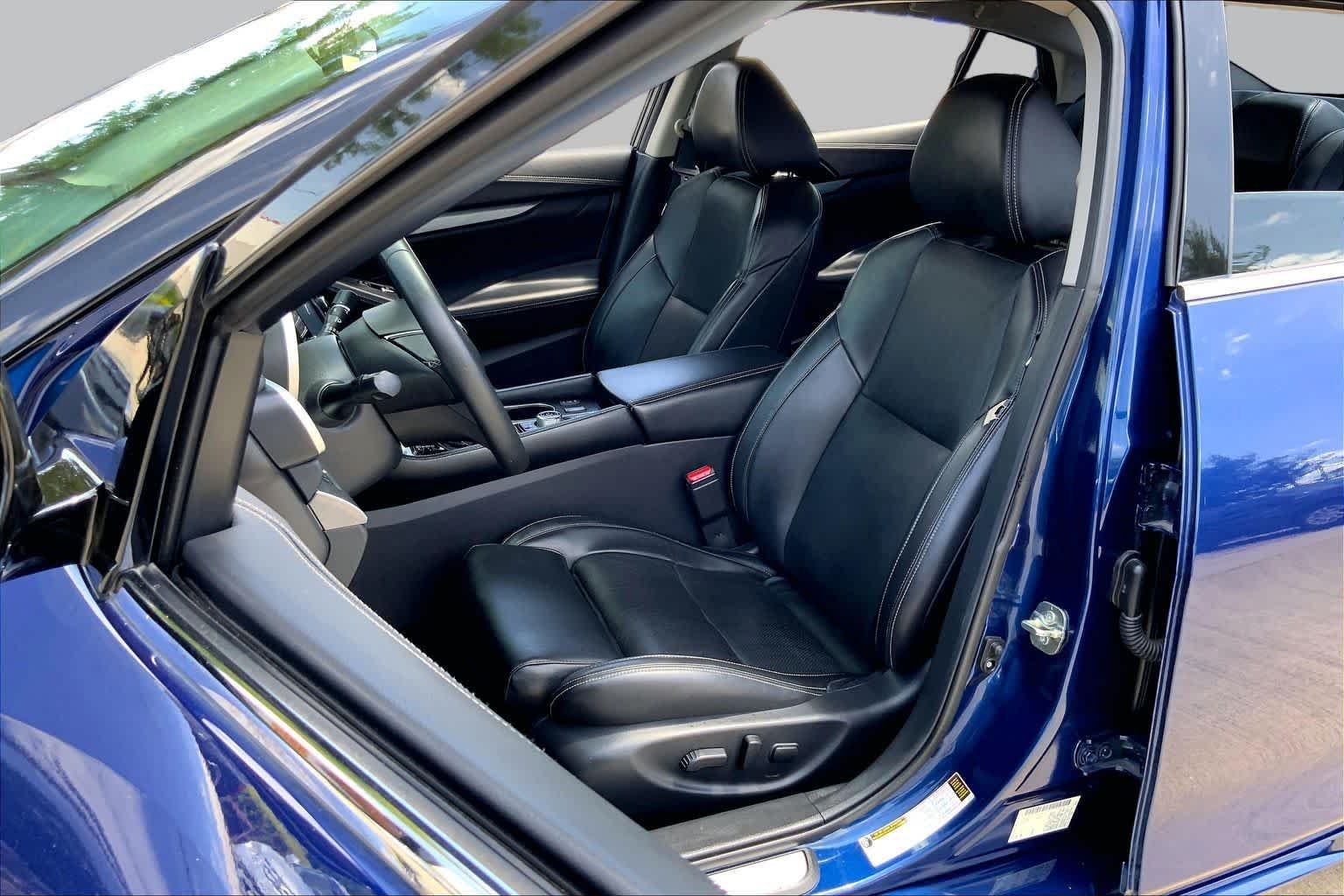 Used 2018 Deep Blue Pearl Nissan SV image 8