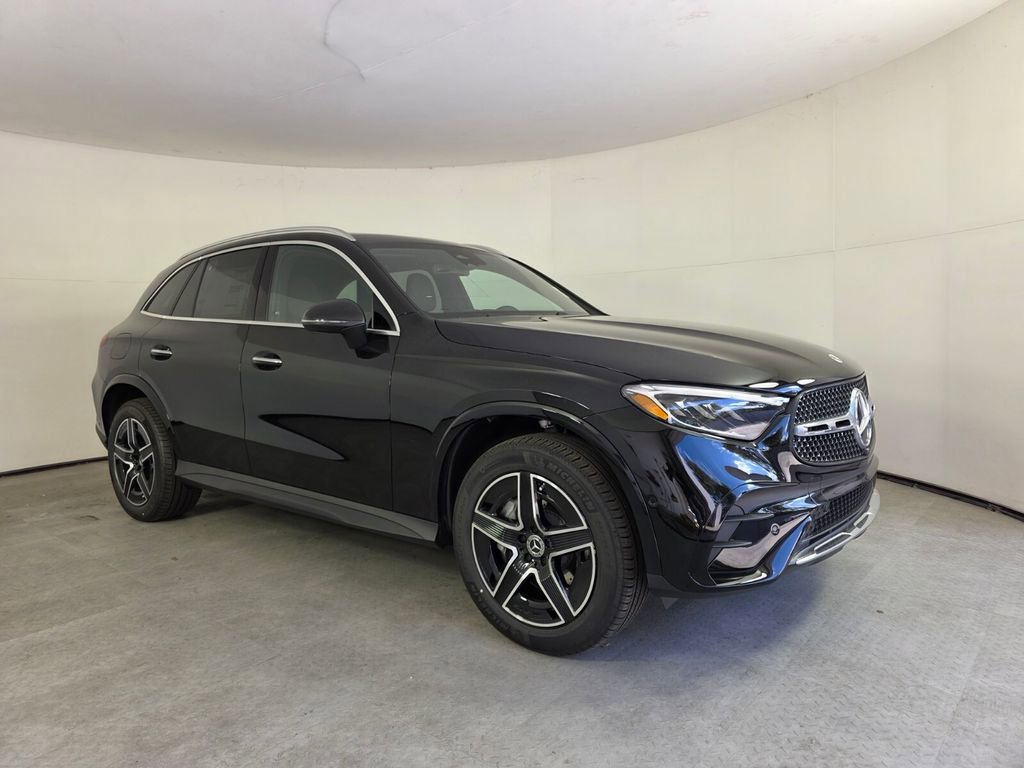 New 2026 Black Mercedes-Benz GLC 300 image 19
