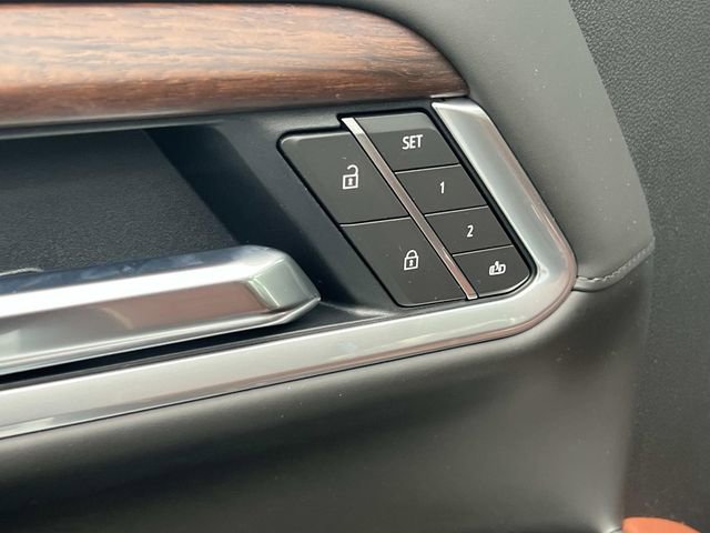 New 2026 Glacier White Tricoat GMC Denali Ultimate image 16